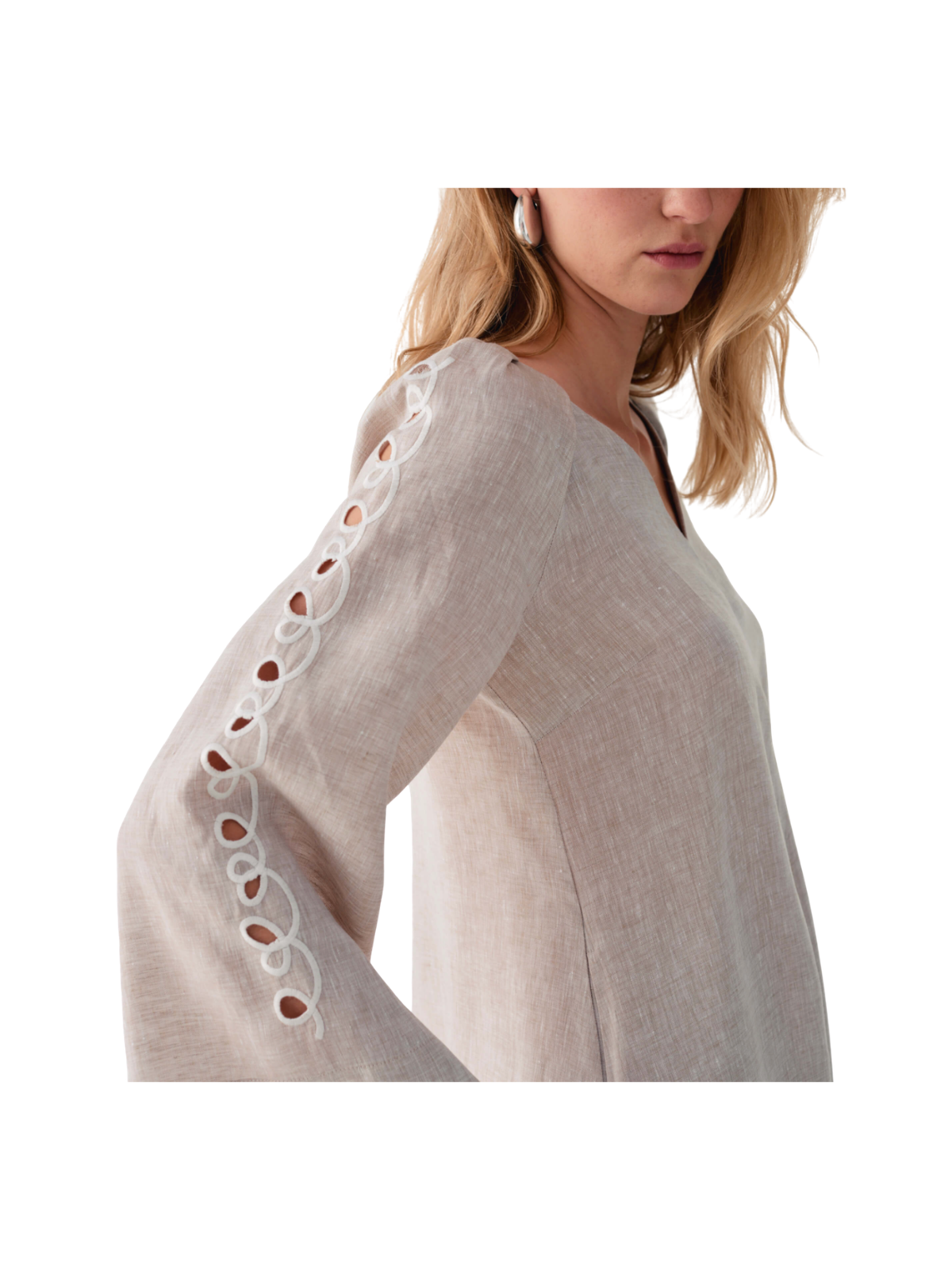 Abito in lino con ricami