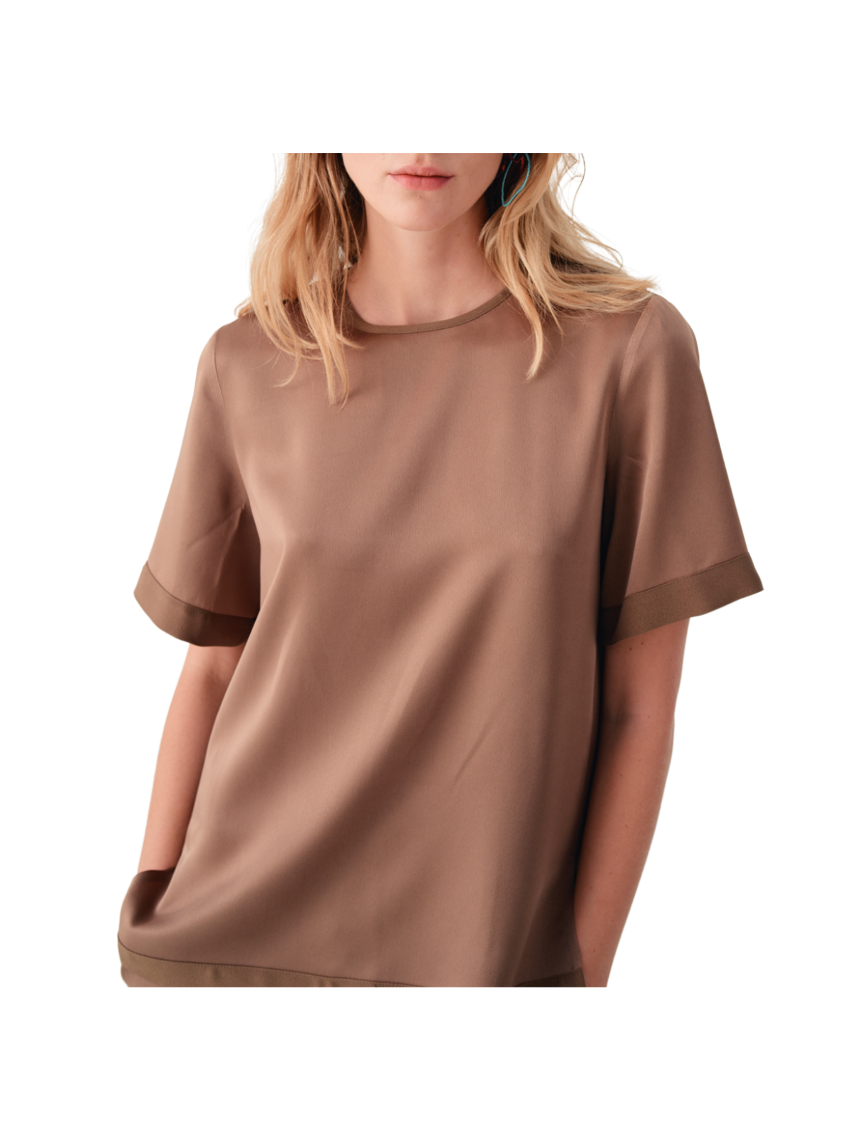 Blusa con maniche corte