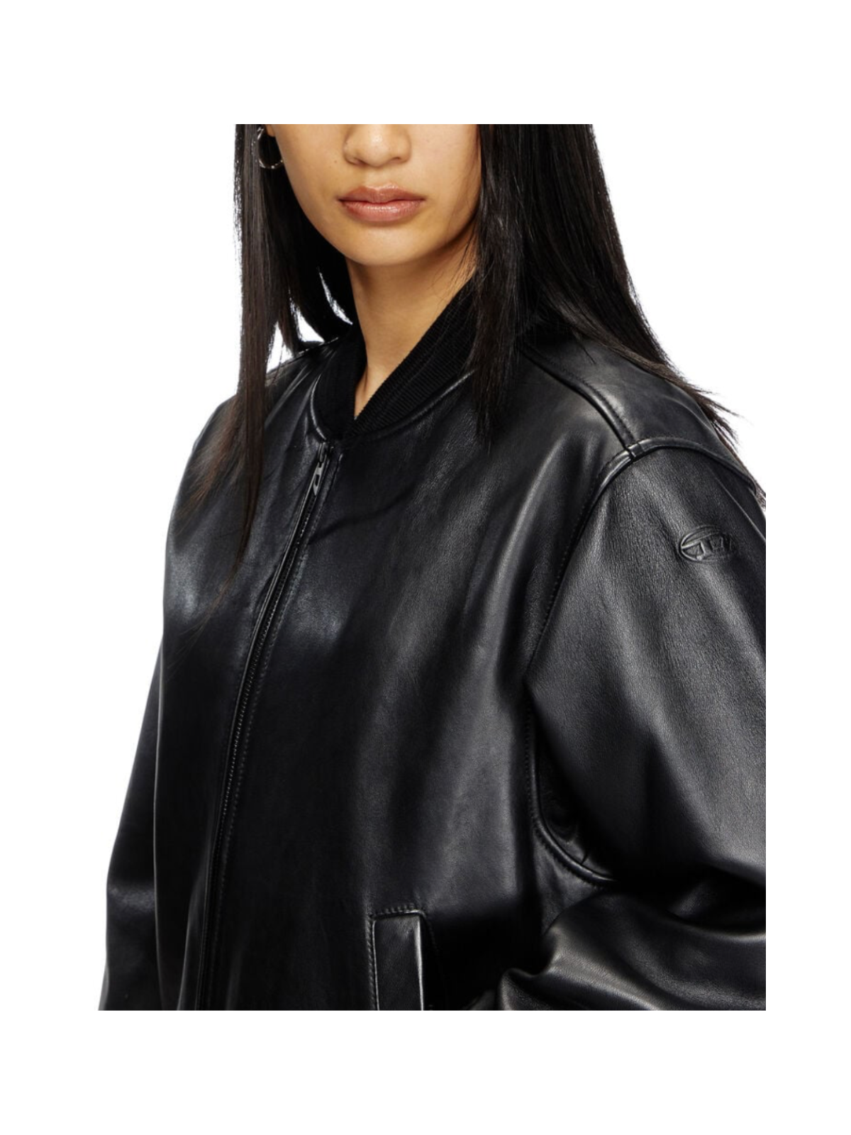 L-ILYAN LEDERBOMBER