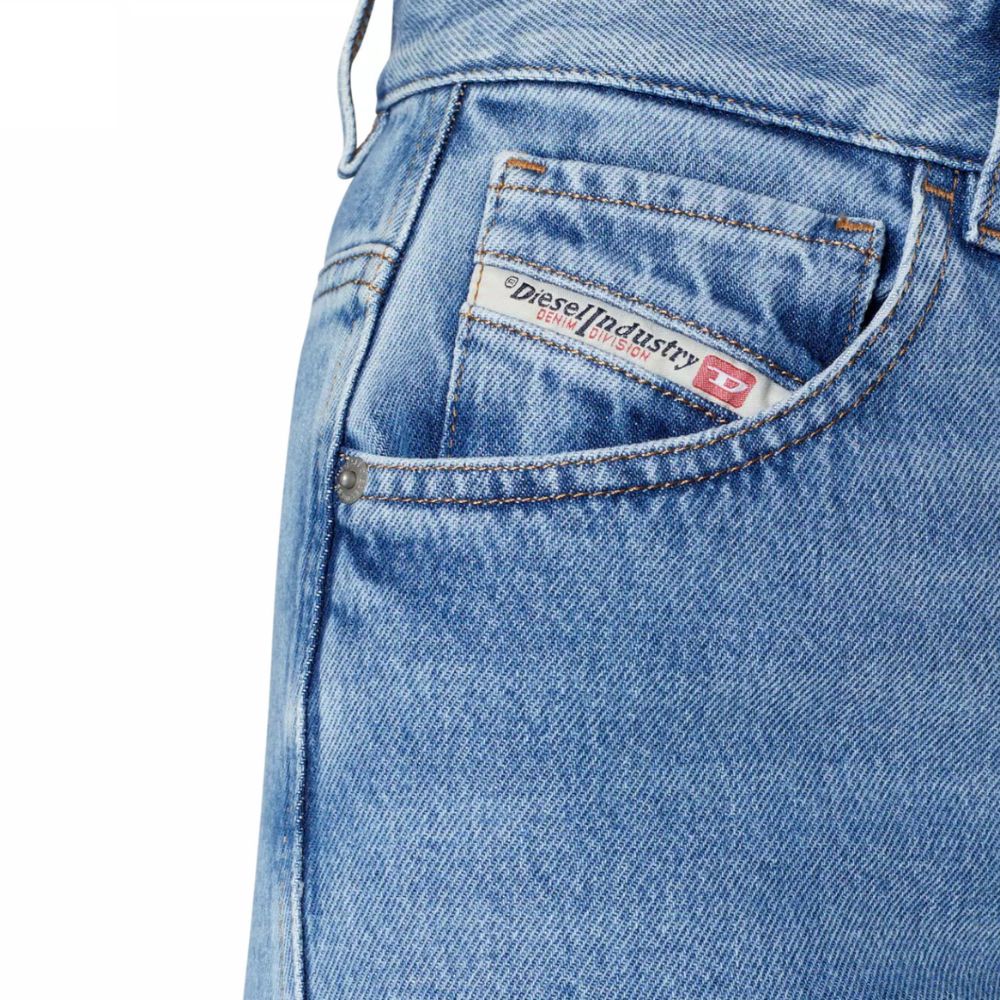 1994 09c16 Straight Jeans