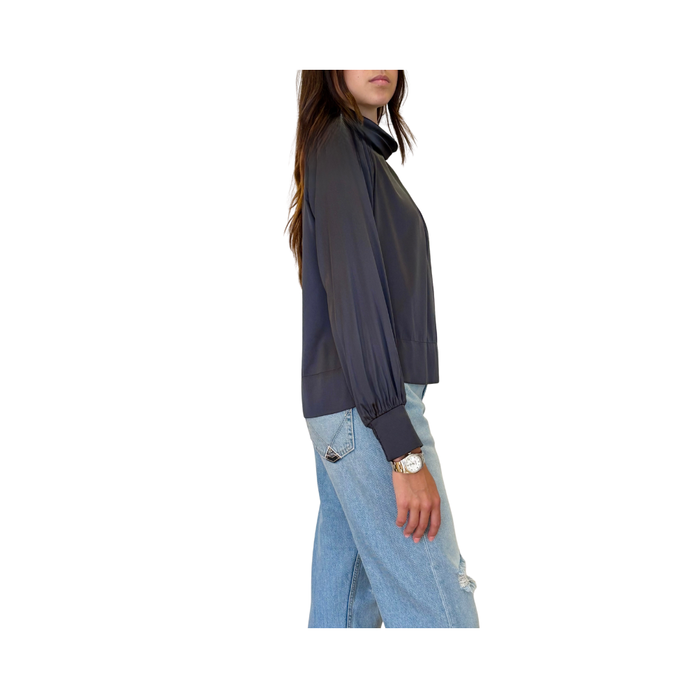 Blusa high neck
